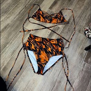 🐅 high wasted swim suit :)